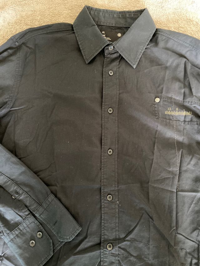 CAMISA NEGRA MANGA LARGA