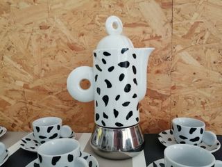 Juego 11 pocillos y cafetera Animal print vaca