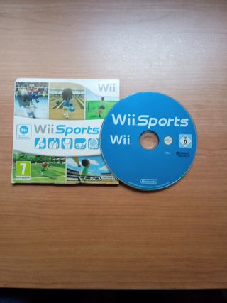 Wii con dos mandos, 2 nunchuks y el wii sports