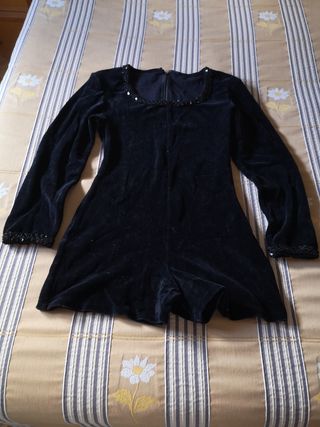 MONO DE TERCIOPELO PARA FIESTA