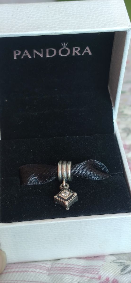 Charm Pandora original