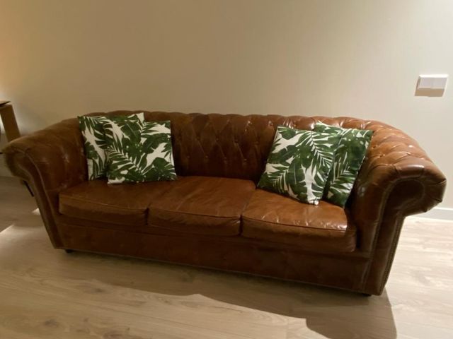 Sofa Chesterfield piel autentic.Sofa-cama 3 plazas