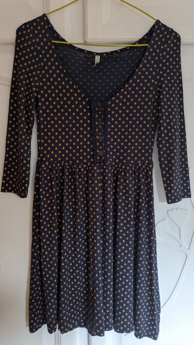 vestido lunares Stradivarius