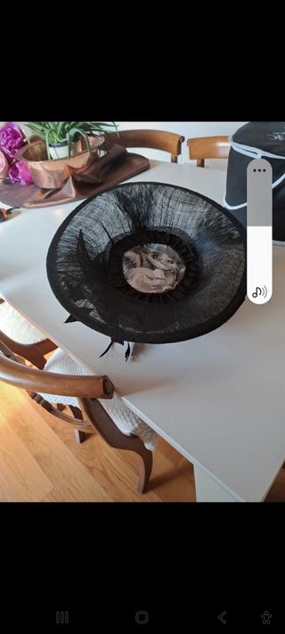 Elegante sombrero ceremonia