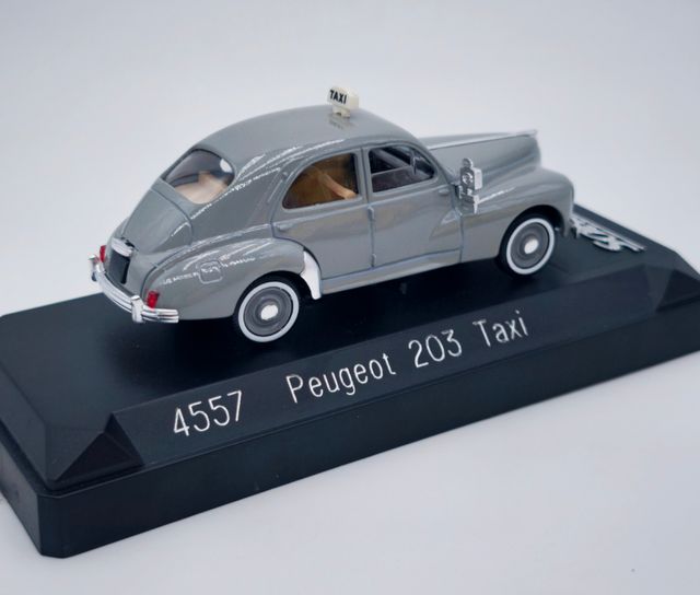 PEUGEOT 203 TAXI REF. 4557 1/43 SOLIDO
