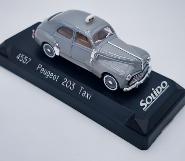 PEUGEOT 203 TAXI REF. 4557 1/43 SOLIDO