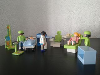 Playmobil conjunto sanitarios.