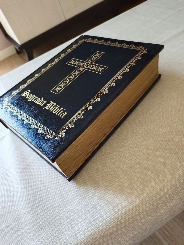 Sagrada biblia