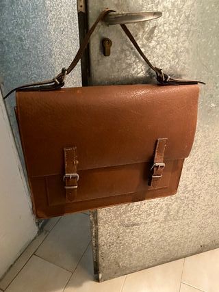 Cartera porta documentos de piel marrón_ocre