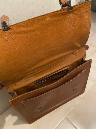 Cartera porta documentos de piel marrón_ocre