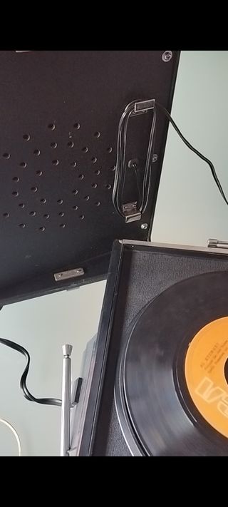 Tocadiscos con Radio VINTAGE