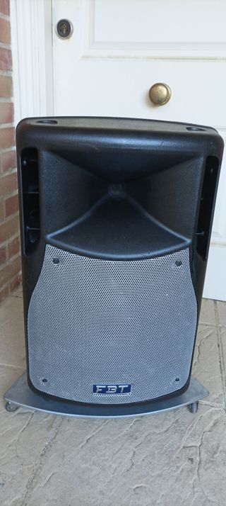 Altavoz biamplificado