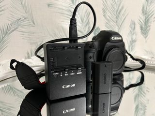 Kit CANON 5D Mark iii + Canon 50mm II- 1.8