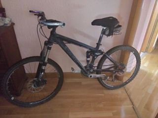 Bicicleta MTB TREK doble amortiguación