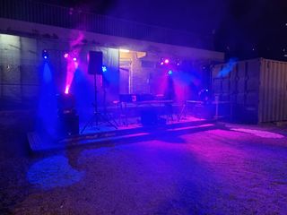 Alquiler equipo sonido, iluminación.