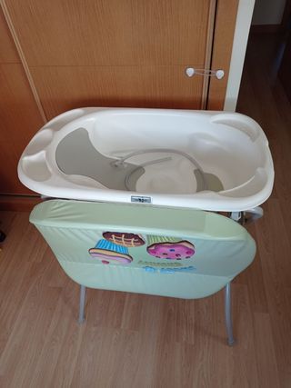 Bañera y cambiador marca Neonato