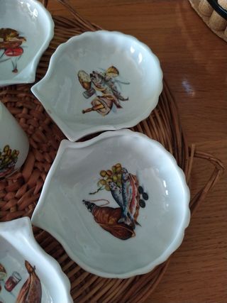 Juego de aperitivos sobre bandeja de mimbre Nuevo