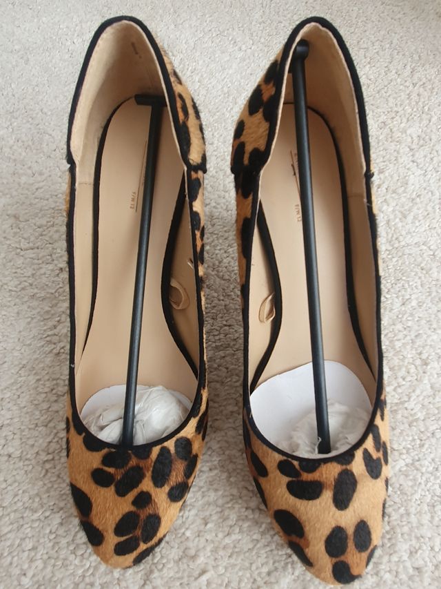 Zapato leopardo Talla 39 Zara