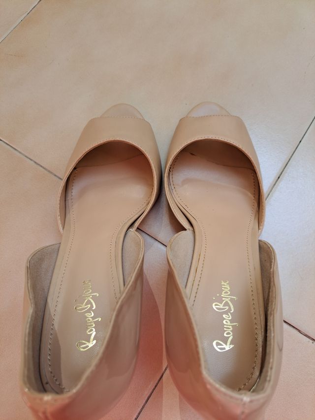 Zapatos de vestir.38