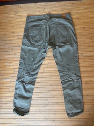 Pantalón Zara caqui 