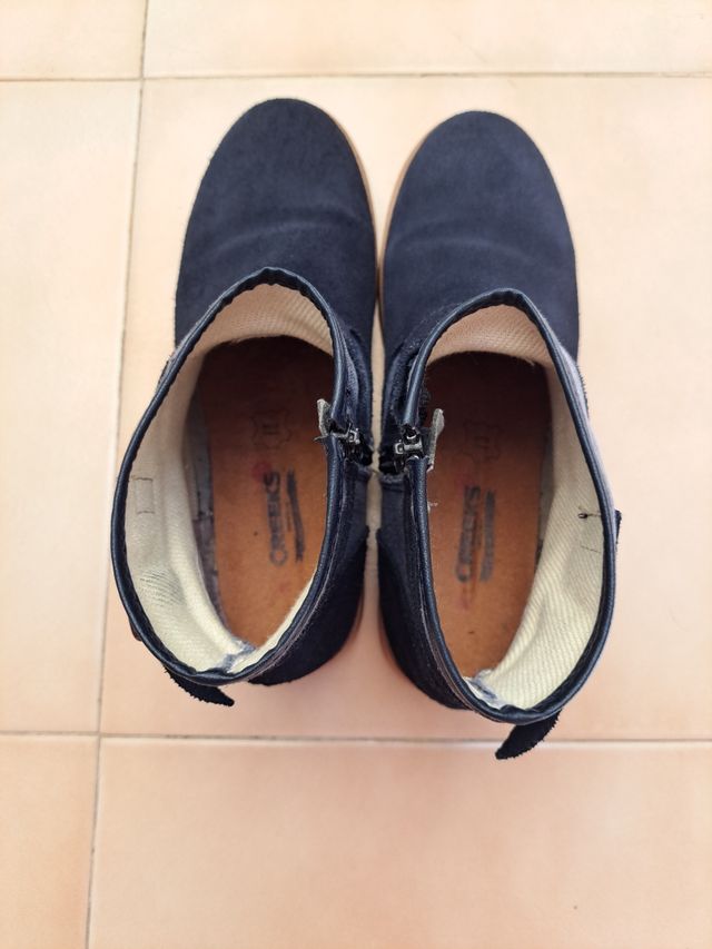 Botitas azul marino 38 de piel y tela.