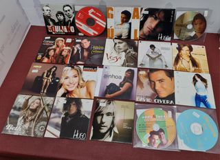 Lote 1 - 20 singles Pop Español en CD