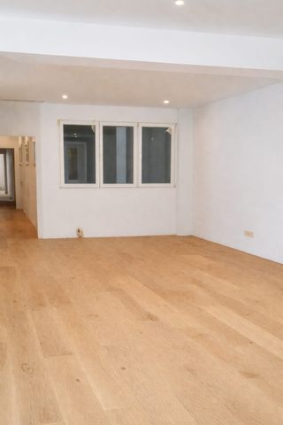 INSTALACIÓN TARIMA Y SPC · VALENCIA