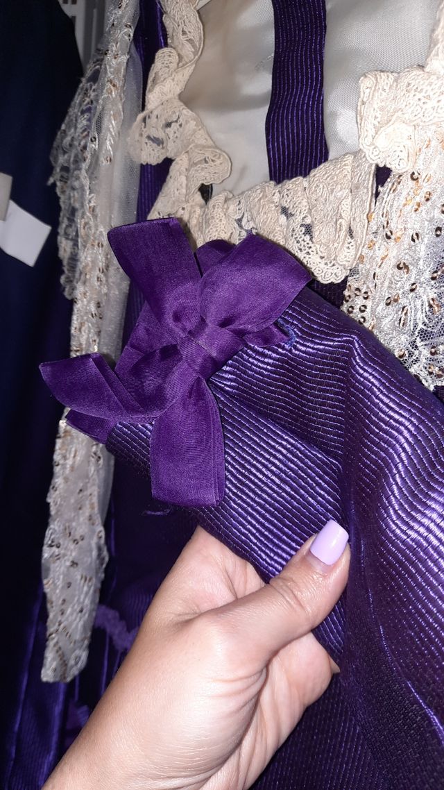 Corpiño de manga larga morado , talla 34