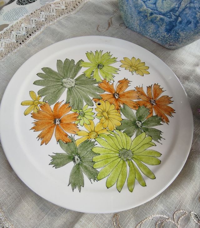 alzata di Ernestine Salerno maioliche