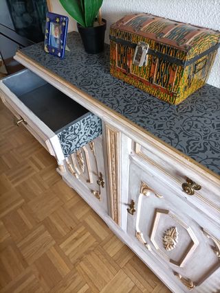 restauró muebles antiguos