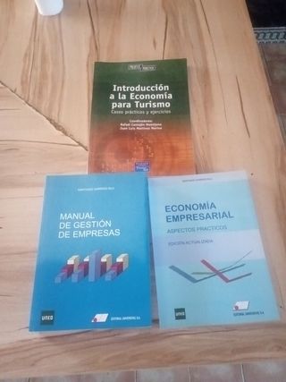 libros grado Turismo Uned