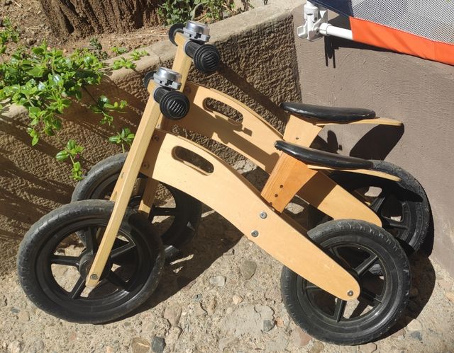 Bicicleta de equilibrio de niño. De madera.