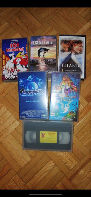 Pack de películas VHS. El rey leon, titanic, ...
