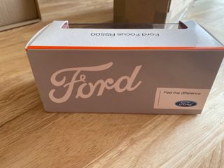 Ford Focus RS500 escala 1:43 Minichamps