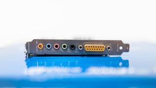 TARJETA DE SONIDO SOUND BLASTER + Tarjeta de red