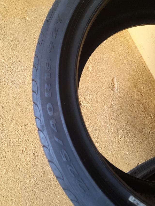neumaticos 225 40 18 92Y 