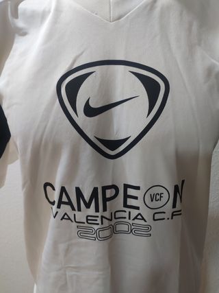T-shirt Nike Valencia C.F em segunda mão durante 20 EUR em
