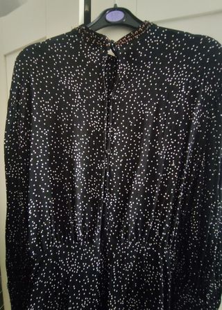 Vestido negro lunares 
