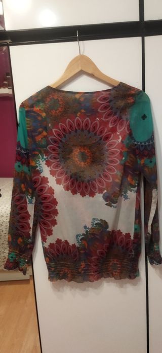 Blusa Desigual talla S