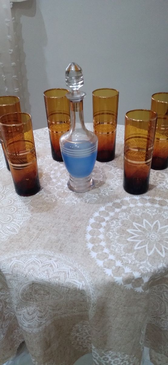 vasos + licorera