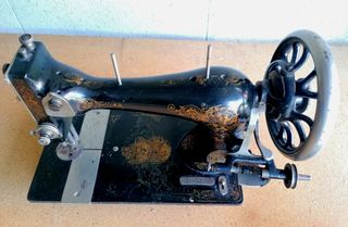 Macchina da cucire antica originale Gritzner