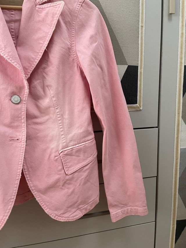 Americana vaquera rosa de Massimo Dutti 