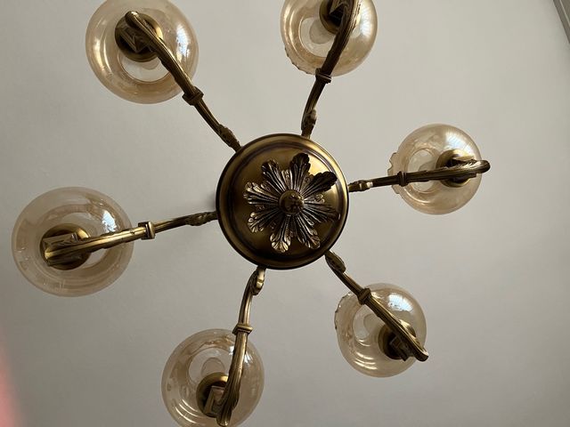 Lámpara de araña antigua