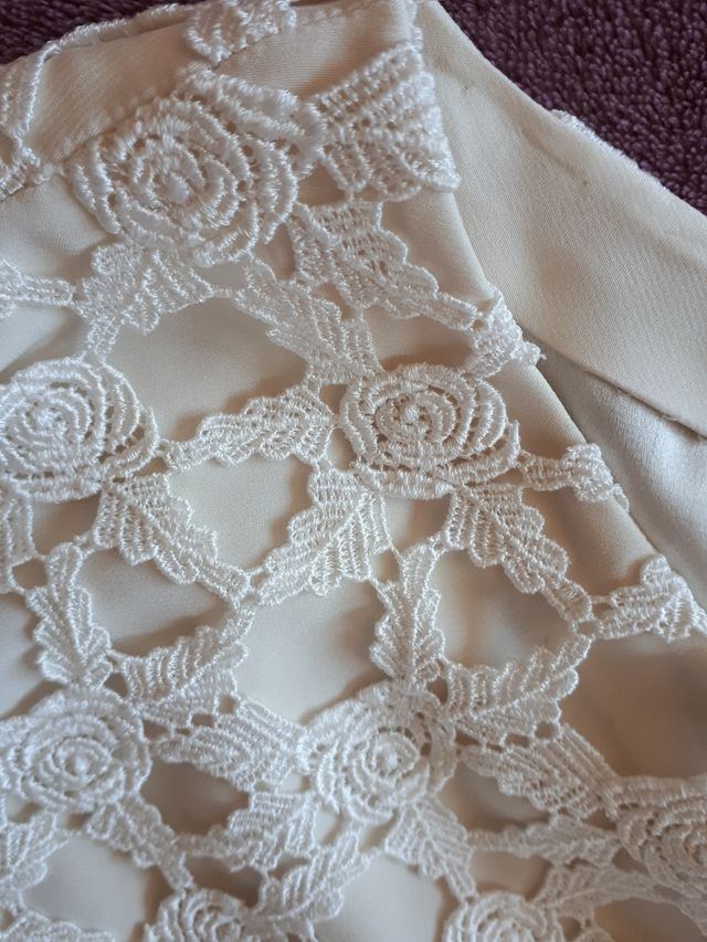 Top encaje muy elegante