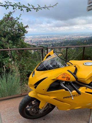 Ducati 999 Testastretta