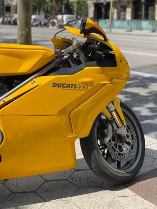 Ducati 999 Testastretta