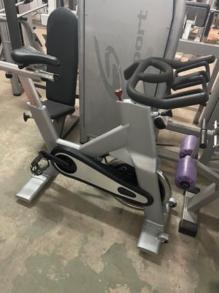 MÁQUINAS DE MUSCULACIÓN