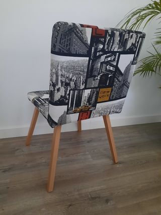 Silla tapizada con estampado New york