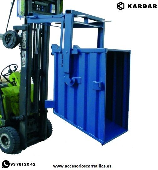 Tolva basculante con útil  2000KG