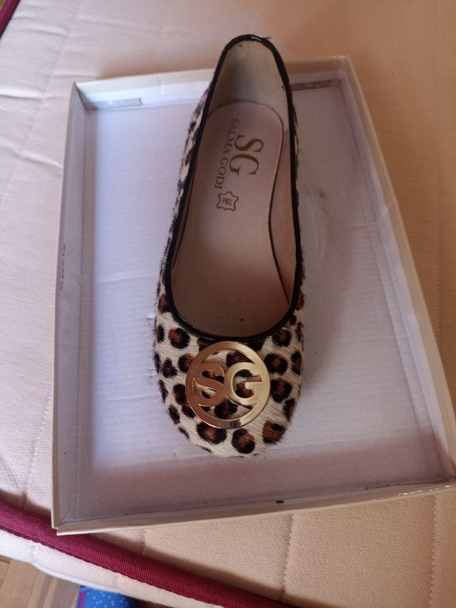 manoletina con adorno